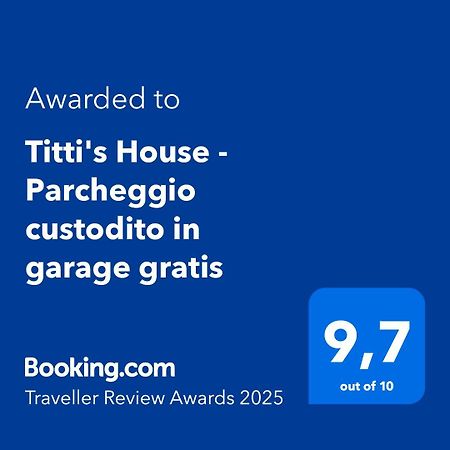 Titti'S House - Parcheggio Custodito In Garage Gratis Genoa Bagian luar foto